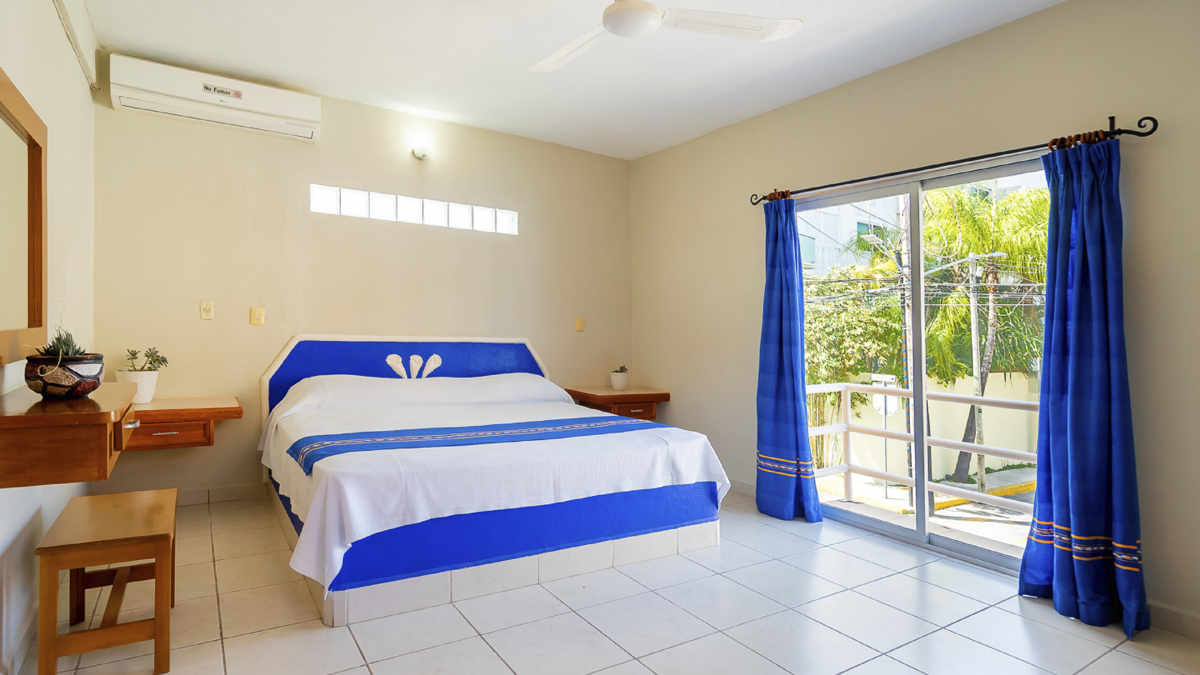 Standard Room with King Bed